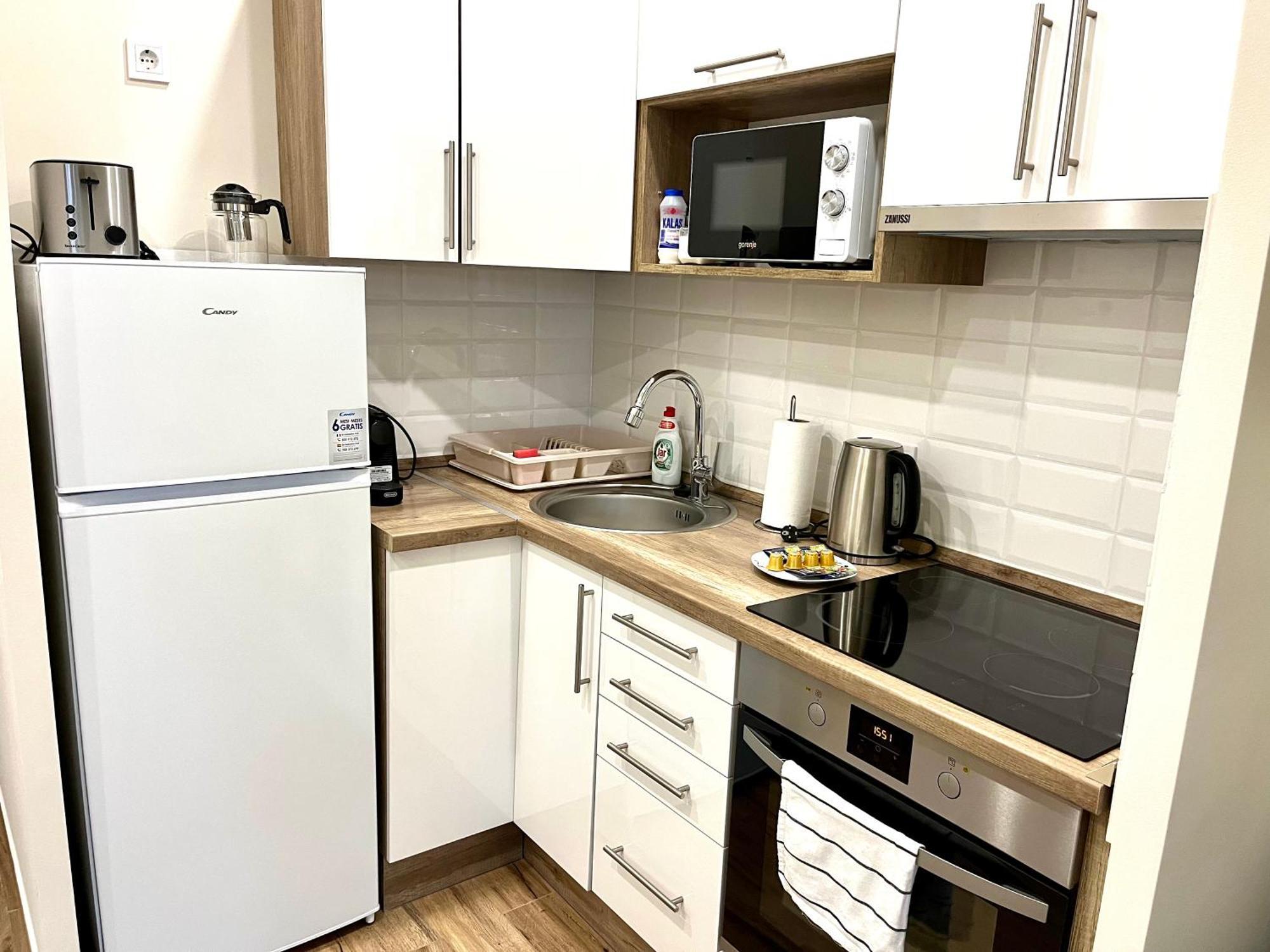 Voeroesmarty Apartmanhaz Mako Luaran gambar