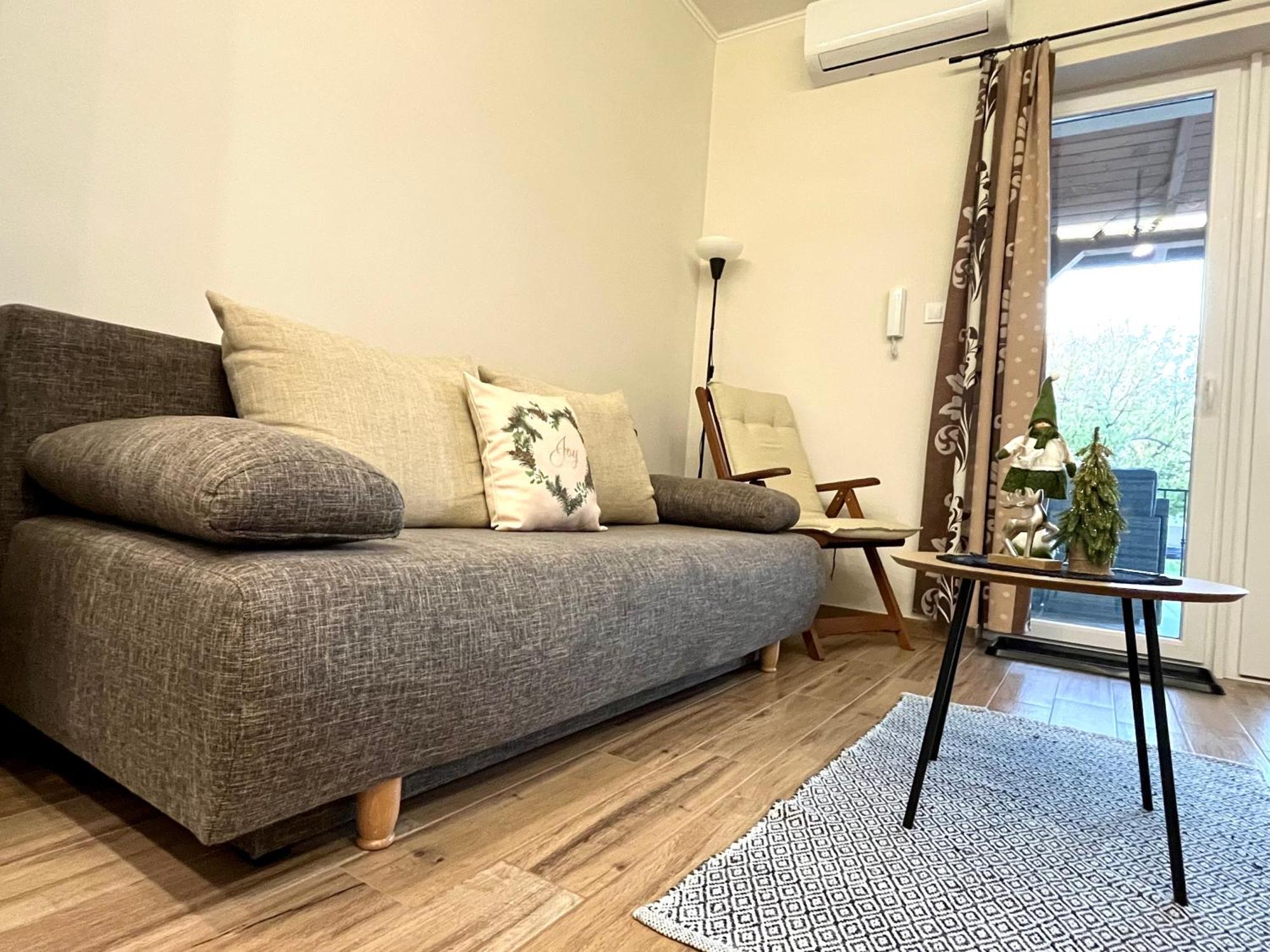 Voeroesmarty Apartmanhaz Mako Luaran gambar