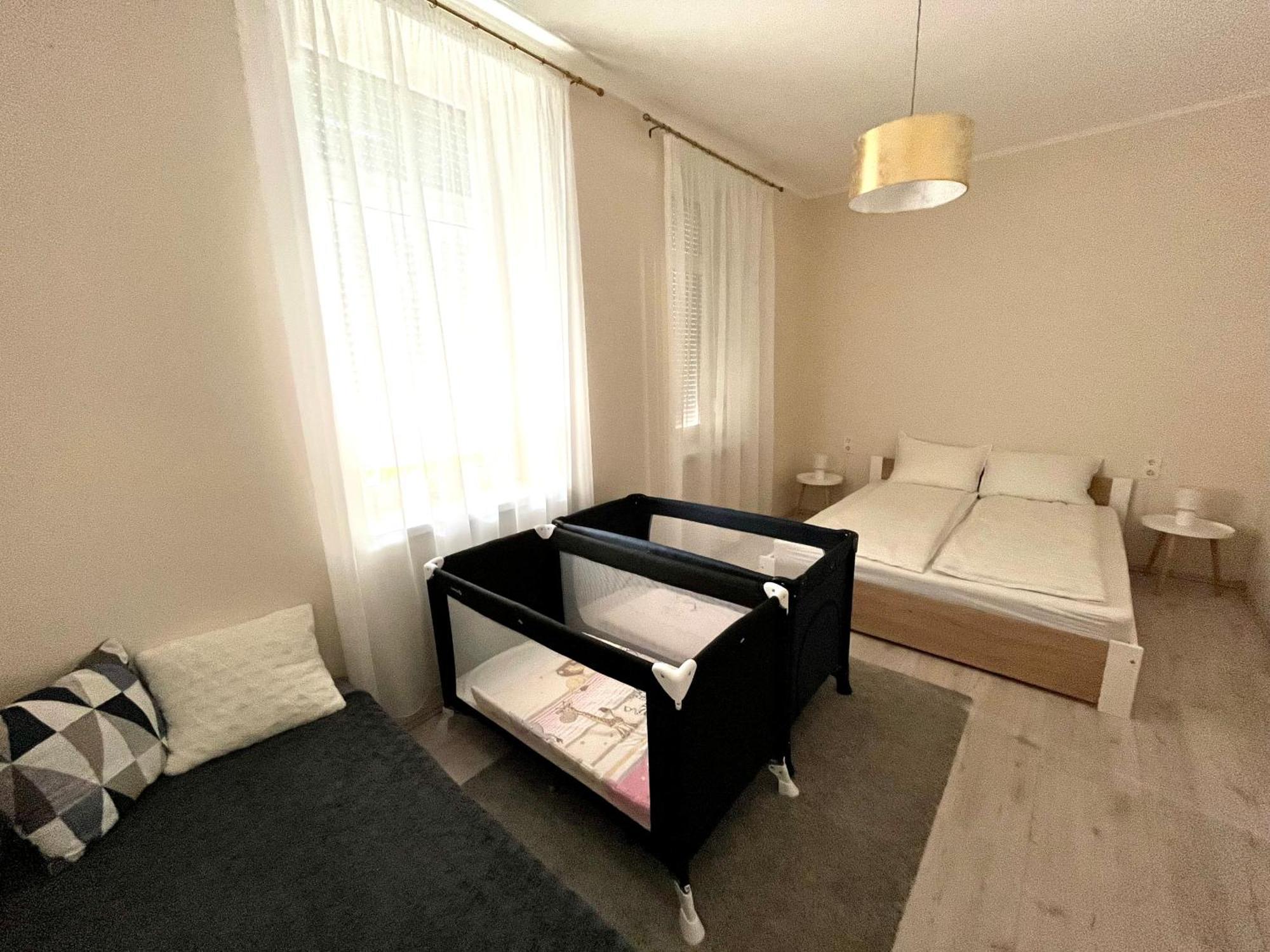 Voeroesmarty Apartmanhaz Mako Luaran gambar